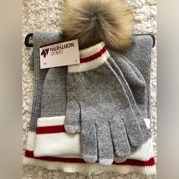 New Canadiana style Winter set toque gloves neck warmer - Picture 1 of 4